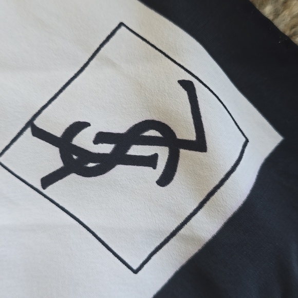 Authentic YSL Navy Blue/Cream Scarf - Picture 3 of 4